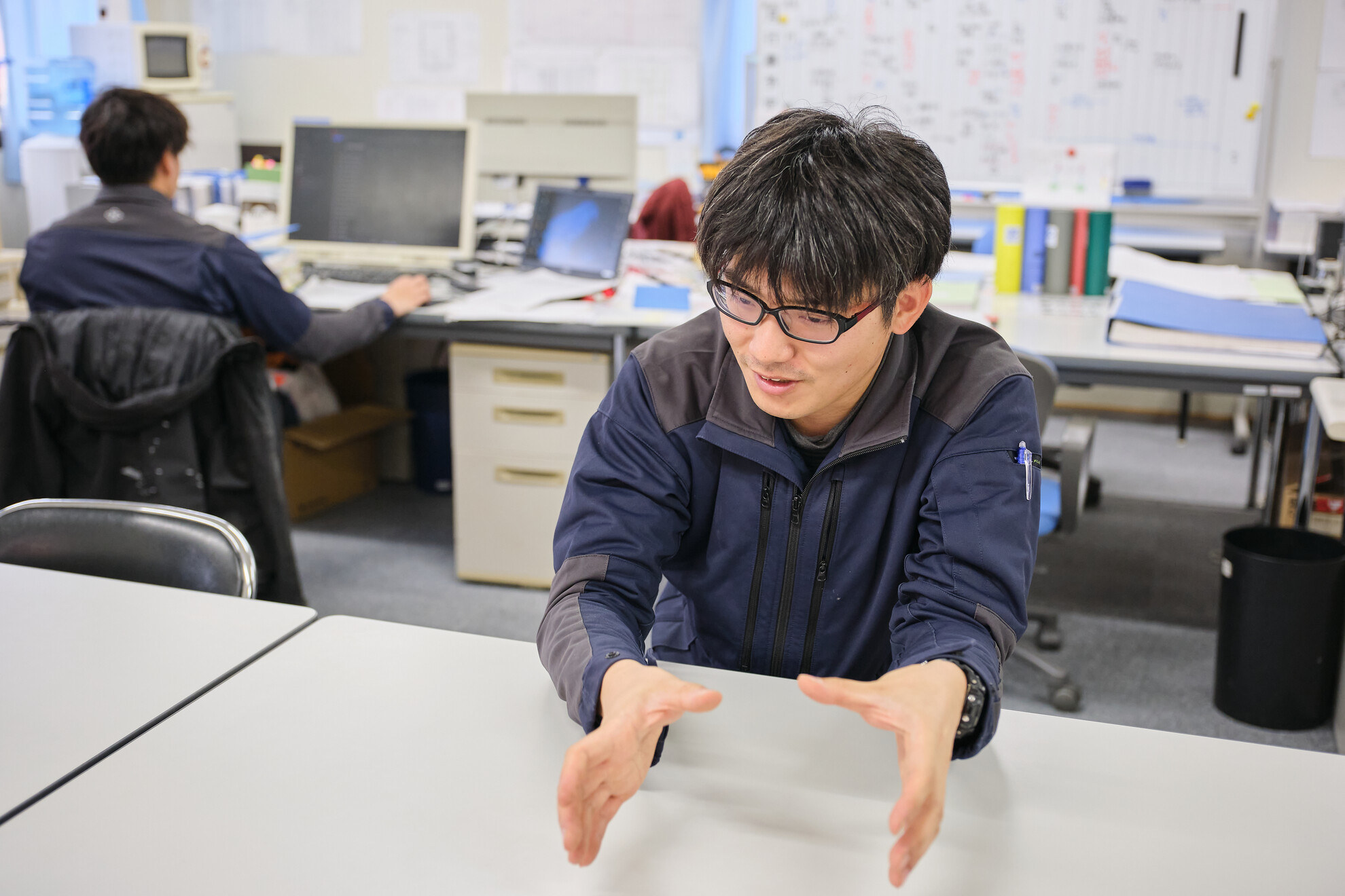 職場の雰囲気や、若手への教育環境について教えてください。